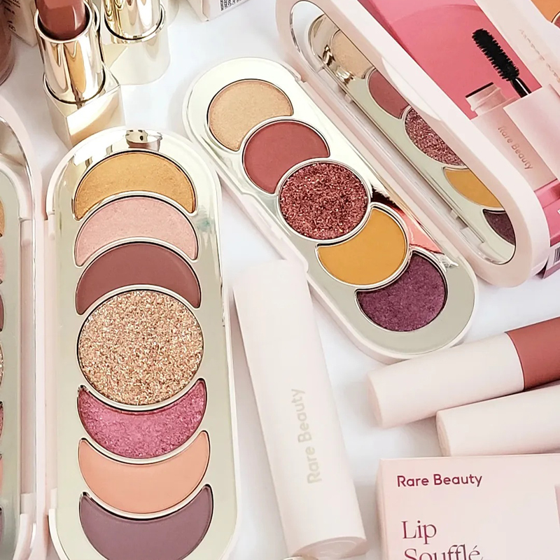 Palette de fards à paupières l - Rare Beauty Makeup Kit avis et prix