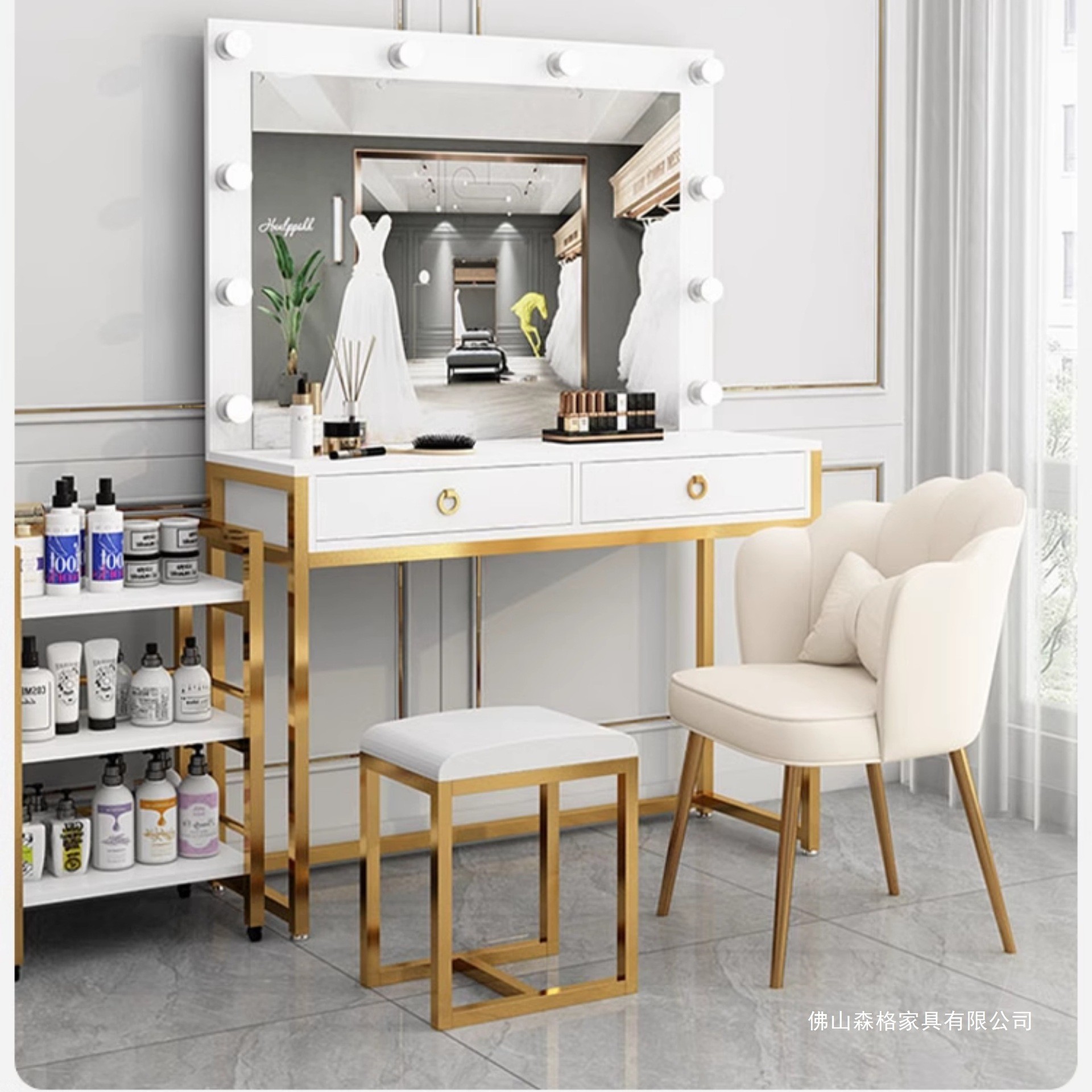 Coiffeuse de studio avec miroi - Beauty Makeup Studio avis et prix