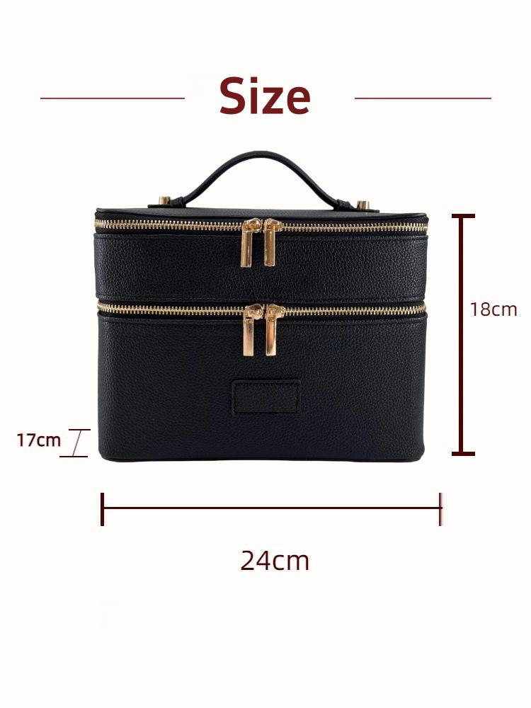 Grande Trousse de Toilette de  - Beauty Makeup Case avis et prix